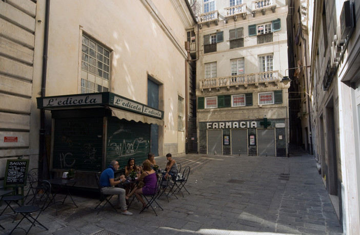 In piazza Senarega a Genova una targa per ricordare ed omaggiare Carlo Alberto Navone