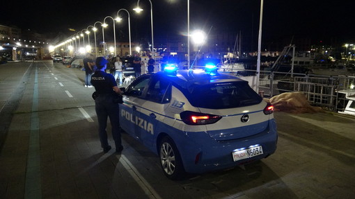 Via Brigata Bisagno, scoperto con diciotto dosi di ketamina: arrestato ventenne