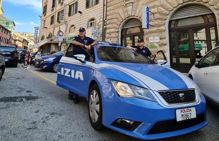 Pessime condizioni igienico sanitarie, chiuse due enogastronomie in via Prè