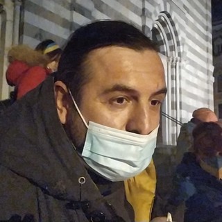 Ucraina, padre Vitaliy: "Per far sparire le tenebre bisogna accendere la luce della speranza" (Video)