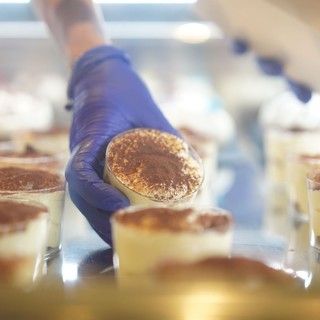 Dolci e gelato a domicilio: come funziona il servizio delivery di Ciarapica a Genova