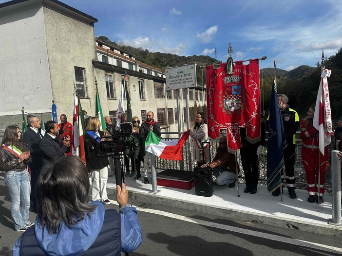 Sant’Olcese, inaugurato il nuovo ponte di Arvigo dedicato a Stefanina Moro