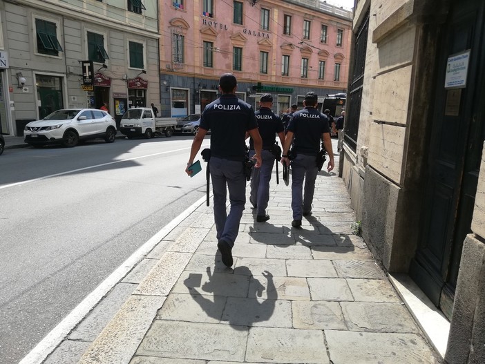 Controlli costanti nelle zone rosse del centro storico e quelle di Sampierdarena, Cornigliano e Certosa