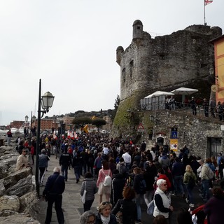 Festa nel Tigullio, più di 3 mila per la nuova strada di Portofino