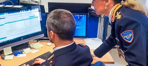 Usare nel modo giusto il web per contrastare la violenza sulle donne: la Polizia Postale punta sull'istruzione degli studenti liguri