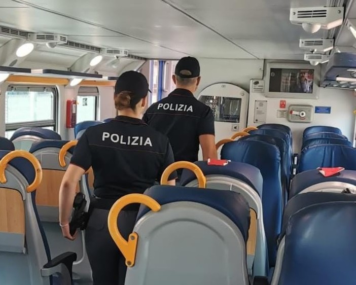 Borseggiatrice in trasferta, arrestata dalla polizia ferroviaria a Brignole Borseggiatrice in trasferta, arrestata dalla polizia ferroviaria a Brignole