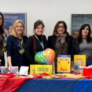 Poste Italiane celebra la Festa degli Innamorati dedicando a San Valentino due cartoline filateliche