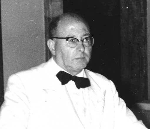 Sestri Levante riscopre Pilade Queirolo: una mostra nell'atrio del Comune racconta il protagonista degli anni d’oro della città Sestri Levante riscopre Pilade Queirolo: una mostra nell'atrio del Comune racconta il protagonista degli anni d’oro della città