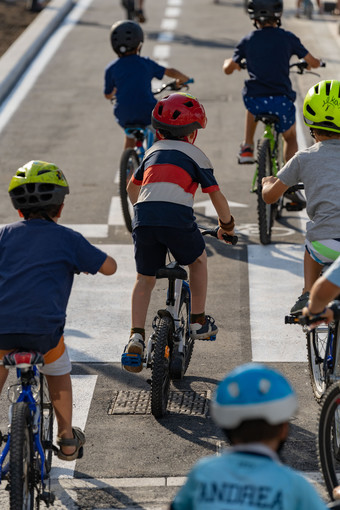 Sabato 6 agosto pedalata inaugurale della pista ciclabile di corso Italia Sabato 6 agosto pedalata inaugurale della pista ciclabile di corso Italia