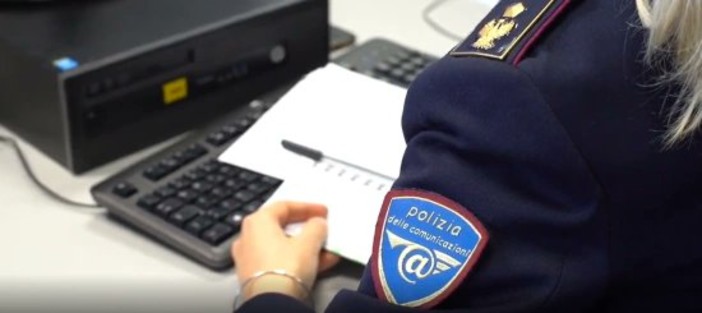 Genova, truffa ai danni di clienti Iren, la polizia postale denuncia due persone Genova, truffa ai danni di clienti Iren, la polizia postale denuncia due persone