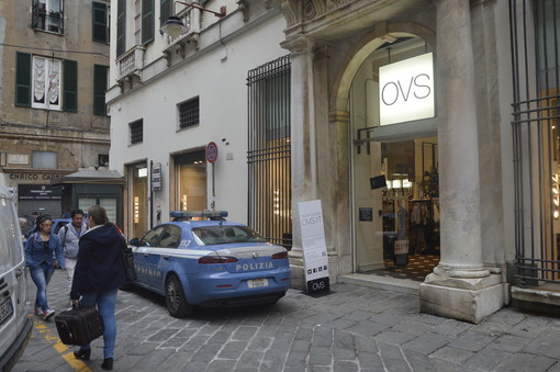 Due arresti per tentato furto aggravato nel centro storico genovese