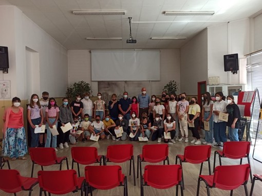 Consegnate nella scuola di Rapallo le borse di studio in ricordo di Ottavio Ferraretto, antifascista rapallese