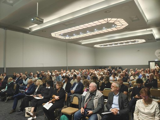 Aree interne e sanità: ANP-Cia riunisce a Genova oltre 300 pensionati per presentare i progetti contro lo spopolamento Aree interne e sanità: ANP-Cia riunisce a Genova oltre 300 pensionati per presentare i progetti contro lo spopolamento