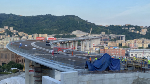 Finita la soletta del nuovo ponte sul Polcevera: continuano i lavori per la consegna dell'opera alla città (VIDEO)