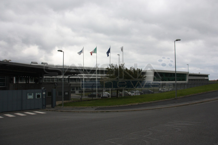 Piaggio, Fiom Cgil Savona e rappresentanti rsu e rsa azienda incontrano il senatore Ripamonti e la senatrice Pucciarelli