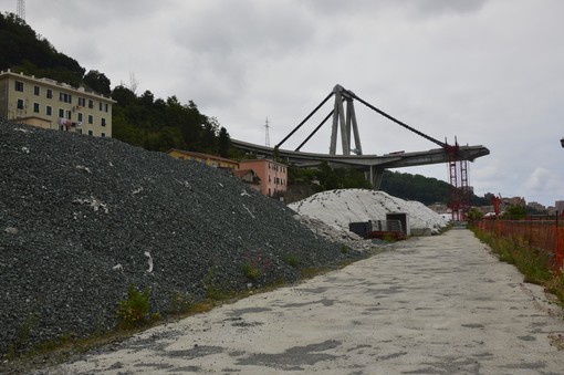Ponte Morandi, il ministero dell'Ambiente: "Nessun ritardo sulla rimozione delle macerie" Ponte Morandi, il ministero dell'Ambiente: "Nessun ritardo sulla rimozione delle macerie"