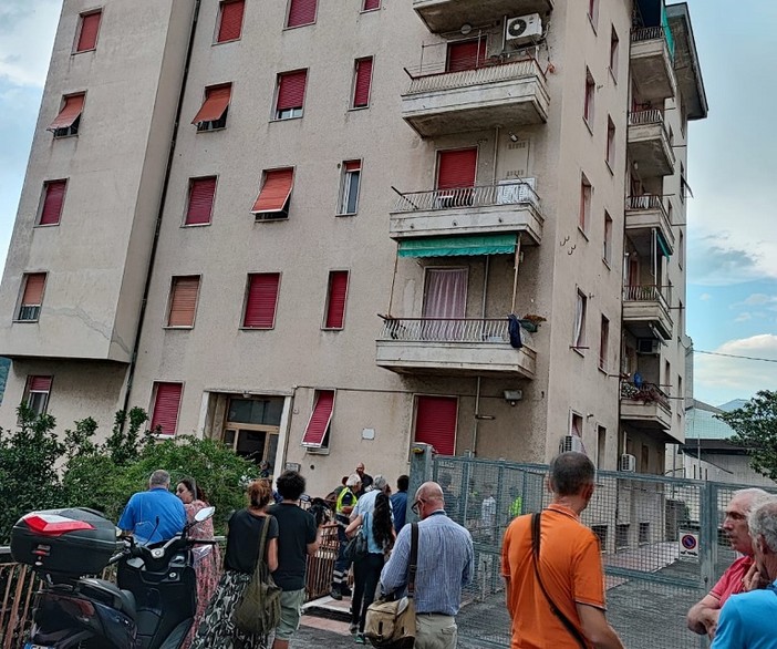 Via Terpi, l'informativa sul palazzo evacuato è arrivata in procura, ma al momento nessuna inchiesta