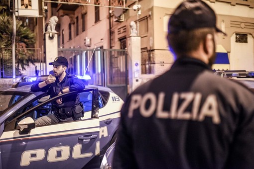 Denunciato e multato un giovane ubriaco che pensa d'essere stato derubato e chiama la Polizia