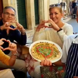 Il "Pesto Day" arriva anche a Corfù e la salsa ligure diventa uno dei condimenti preferiti dai greci Il "Pesto Day" arriva anche a Corfù e la salsa ligure diventa uno dei condimenti preferiti dai greci