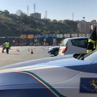 Narcotraffico, arrestato un ricercato al casello autostradale di Arenzano