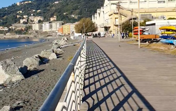 Spiaggia di Voltri, i ritardi dello Scolmatore fanno slittare il ripascimento al 2027