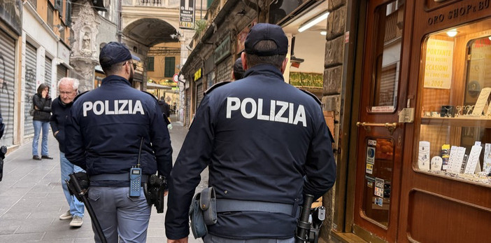 Centro storico, controlli a tappeto tra Maddalena, via del Campo e Vigne: 50 identificati e 3 denunce