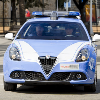 Si masturba in pubblico in pieno giorno: denunciato un 52enne per atti osceni