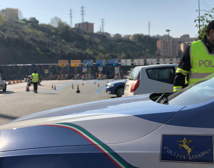 Narcotraffico, arrestato un ricercato al casello autostradale di Arenzano