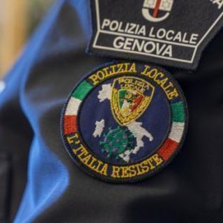 Pusher latitante sorpreso a vendere crack in piazza della Commenda: arrestato