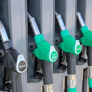 Benzina e gasolio alle stelle in Liguria: ecco la lista dei distributori dove i prezzi superano anche i 2,50 euro al litro
