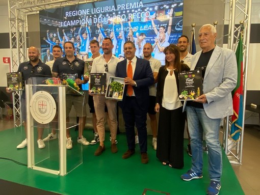 Regione Liguria premia i campioni della Pro Recco dopo la conquista del Grande Slam: Scudetto, Coppa Italia e Coppa dei Campioni (Video)