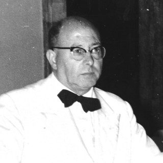 Sestri Levante riscopre Pilade Queirolo: una mostra nell'atrio del Comune racconta il protagonista degli anni d’oro della città Sestri Levante riscopre Pilade Queirolo: una mostra nell'atrio del Comune racconta il protagonista degli anni d’oro della città