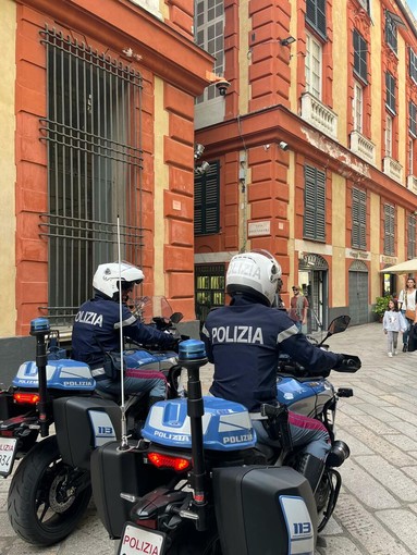Lungobisango Dalmazia, in auto con 39 dosi di cocaina tenta di seminare la Polizia: arrestato 19enne