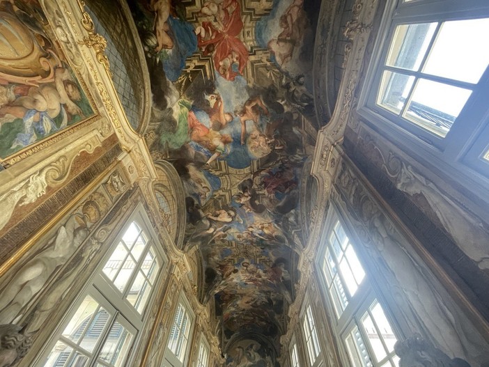 Riapre al pubblico la galleria con gli affreschi barocchi di Palazzo Balbi Senarega (foto e video) Riapre al pubblico la galleria con gli affreschi barocchi di Palazzo Balbi Senarega (foto e video)