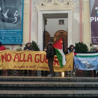 Davanti a Palazzo Ducale per rivendicare i diritti dei palestinesi
