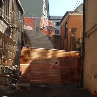 Sestri Ponente, dopo quattro anni di lavori la scaletta del ‘Ponte Obliquo’ è da rifare