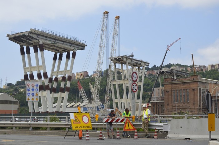 Ponte Morandi, una delegazione di bambini genovesi dal Papa per raccontare con poesie e disegni il dramma del crollo
