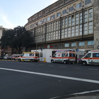 Aggressione al Galliera, parla l'infermiera vittima di una paziente: “Presa a calci e pugni mentre cercavo di prestare assistenza”