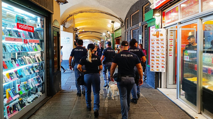 Controlli tra Vigne, Maddalena e ponente: 75 persone identificate, droga sequestrata e una denuncia Controlli tra Vigne, Maddalena e ponente: 75 persone identificate, droga sequestrata e una denuncia
