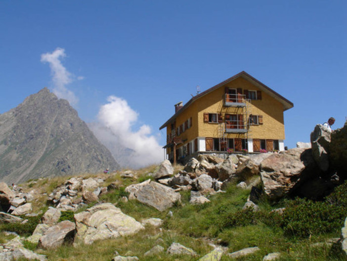 Entracque: si cerca un carabiniere disperso in zona rifugio Genova-Figari Entracque: si cerca un carabiniere disperso in zona rifugio Genova-Figari