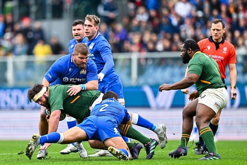Rugby, l'Italia crolla dopo un tempo e col Sudafrica finisce 21-63