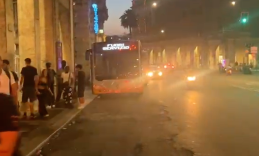Rissa sul bus in via Cantore, i sindacati: “Sicurezza prioritaria, con mezzi sovraffollati aumenta il rischio di aggressioni”