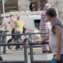 Sampierdarena, tentato furto in piazza Montano: il sospetto bloccato e malmenato dalla folla prima dell'arrivo della Polizia [VIDEO]