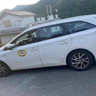 Via delle Gavette, ancora un raid vandalico: danneggiate quattro auto