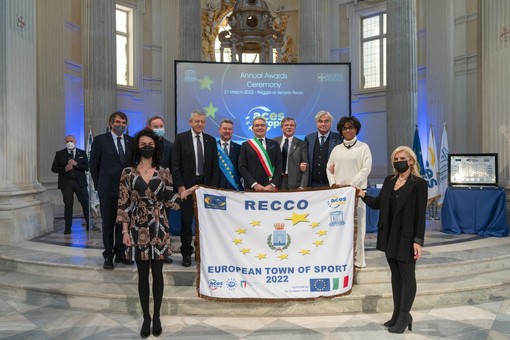 Recco: cerimonia di consegna alla cittadinanza della bandiera "Città Europea dello Sport 2022"