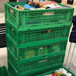 Due tonnellate e mezzo di prodotti alimentari in un solo giorno per le famiglie ucraine, la collaborazione tra Centri Commerciali Coop e Music for Peace