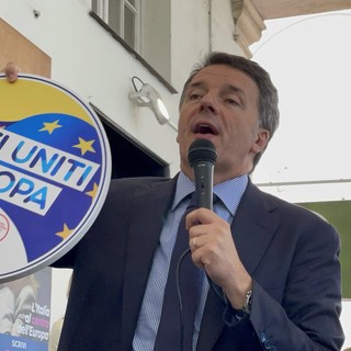 Europee, Renzi a Genova: “Se si candida Orlando, Toti rischia di vincere dai domiciliari”
