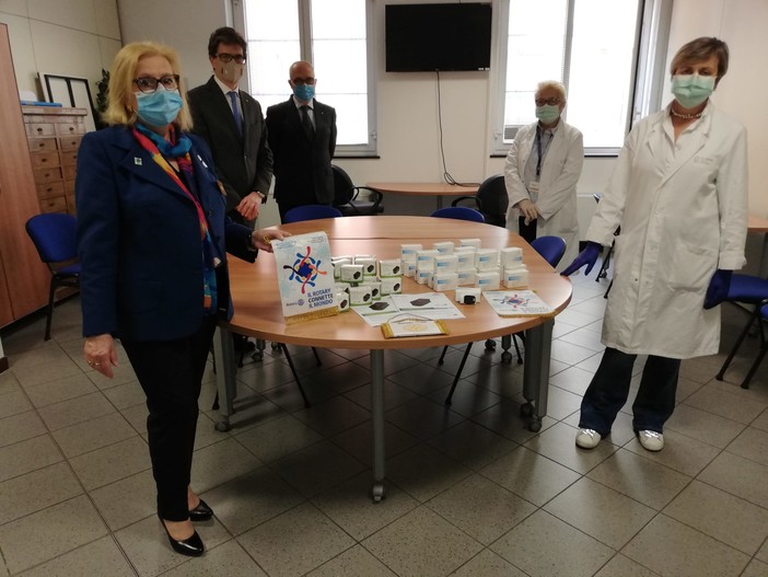 I Rotary genovesi donano ad Asl3 500 saturimetri per l'assistenza domiciliare ai malati I Rotary genovesi donano ad Asl3 500 saturimetri per l'assistenza domiciliare ai malati