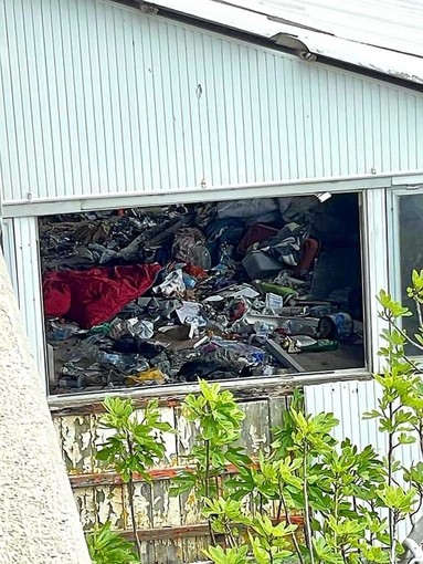 Fontana: "Ex ristorante Roma abbandonato da tempo e trasformato in discarica"