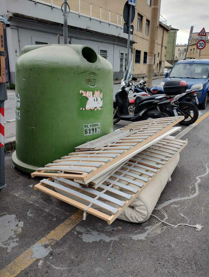 Cornigliano e Sestri Ponente, raffica di sanzioni contro l’abbandono dei rifiuti